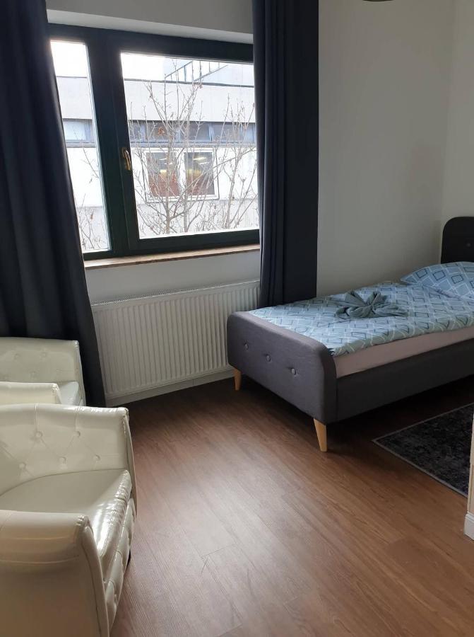 Ejjeli Bagoly Etterem Es Panzio Bed & Breakfast Budapest Bagian luar foto